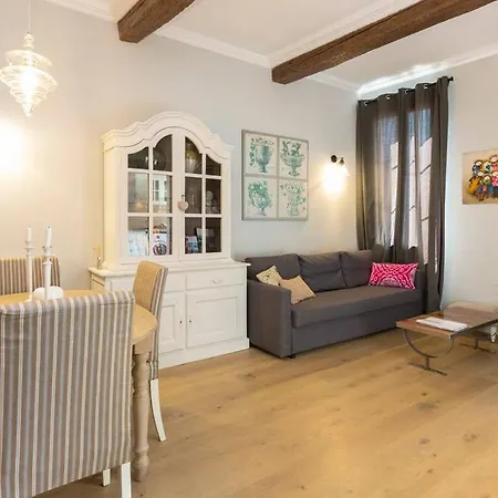 Apartment Typical 18th Century Flat, Historical Center