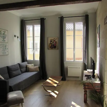 Typical 18th Century Flat, Historical Center * Avignon