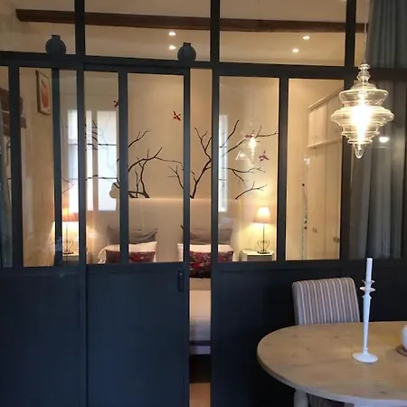 Apartment Typical 18th Century Flat, Historical Center Avignon